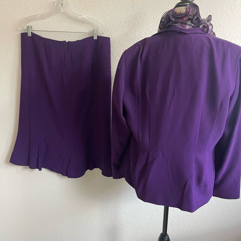 Women's Purple Tailored Blazer and Skirt Suit Set - Picture 2 of 16
